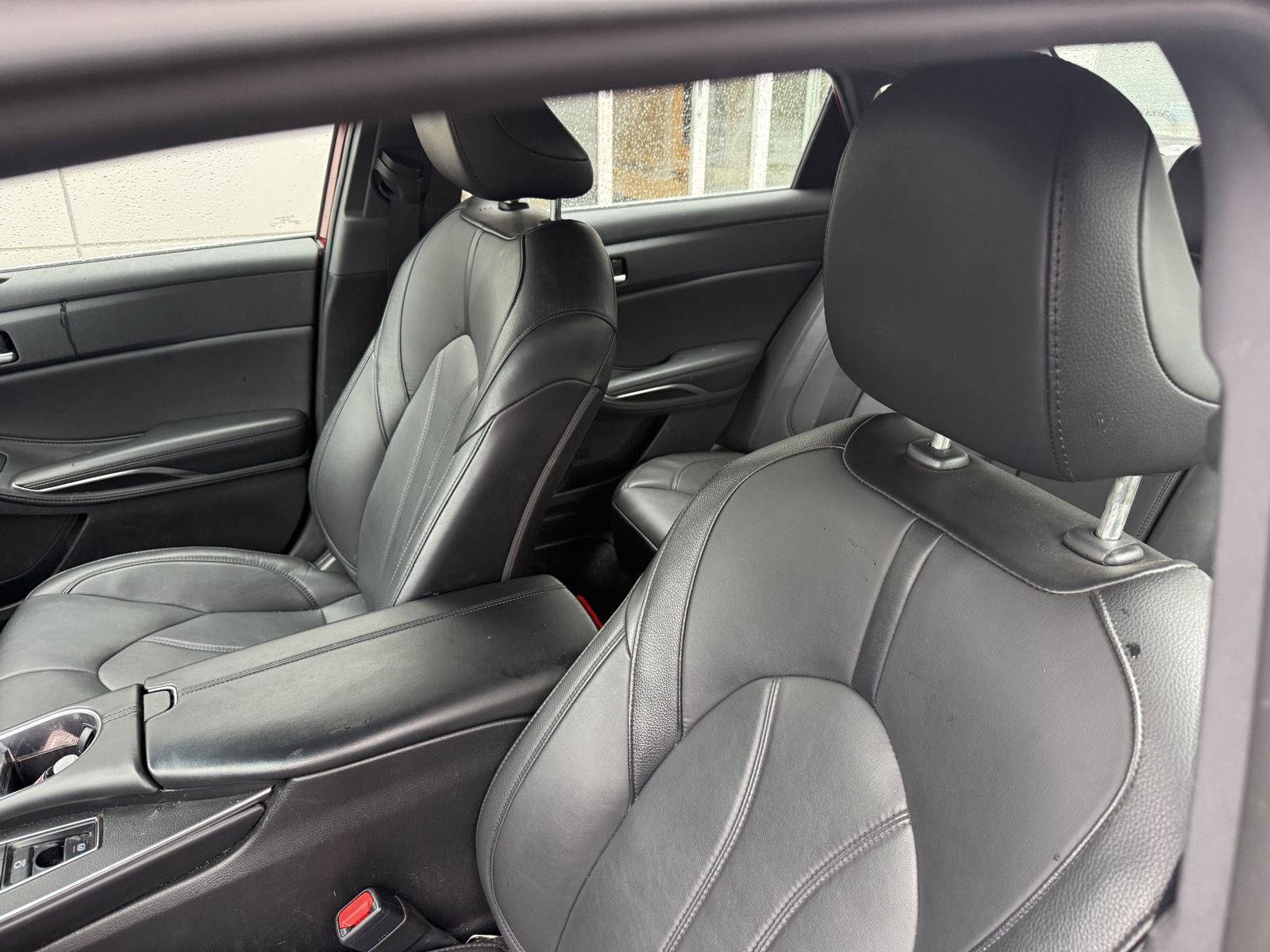 Used 2022 Toyota Avalon XLE FWD image 10