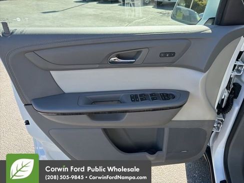 Used 2017 GMC Acadia Limited SLT AWD/4WD image 13