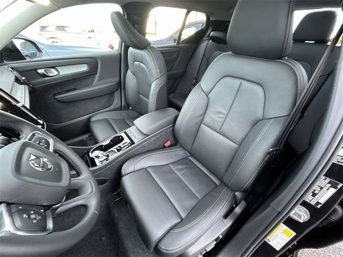 New 2026 Volvo XC40 B5 Plus w/ Climate Package image 15