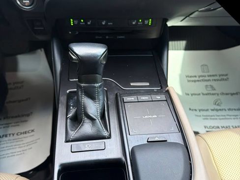 Used 2021 Lexus ES 250 w/ Premium Package AWD/4WD image 33