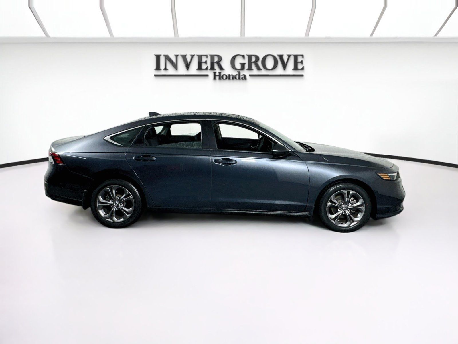 Used 2024 Honda Accord EX image 4