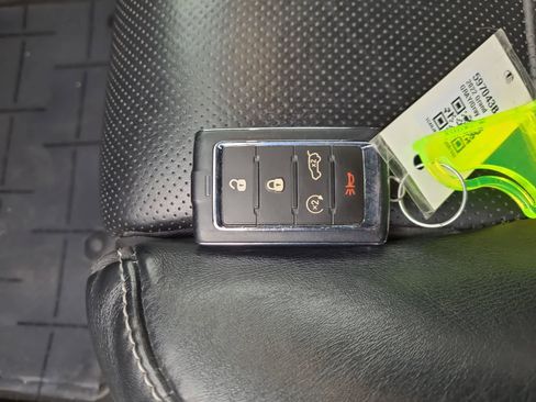 Used 2022 Jeep Grand Cherokee L Overland w/ Advanced Protech Group III image 28