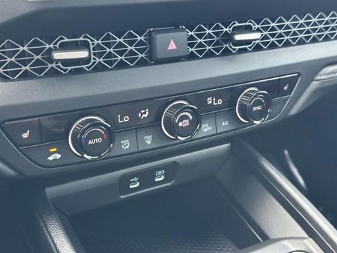 Certified 2025 Honda Accord SE image 19