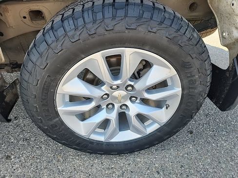 Certified 2022 Chevrolet Silverado 1500 Custom AWD/4WD image 35