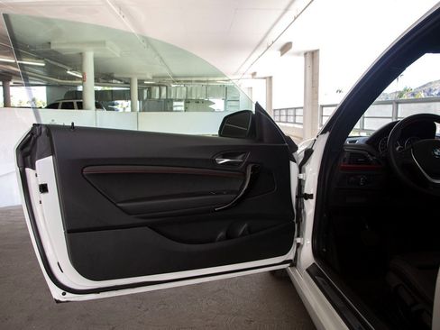 Used 2017 BMW 230i Coupe image 11