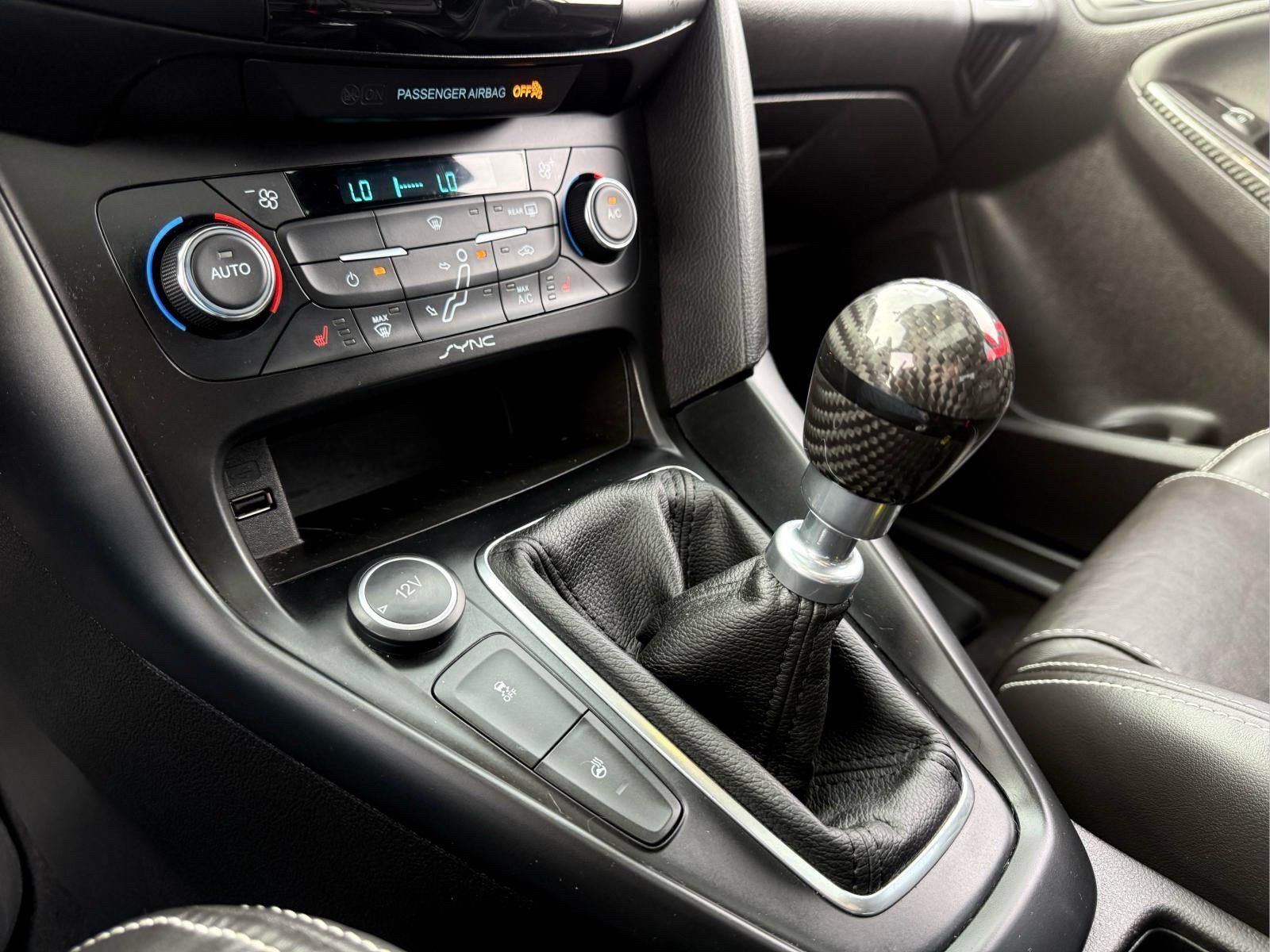 Used 2017 Ford Focus ST w/ Equipment Group 402A FWD image 27