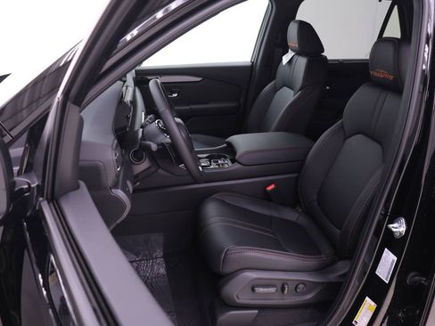 New 2026 Honda Pilot TrailSport image 4