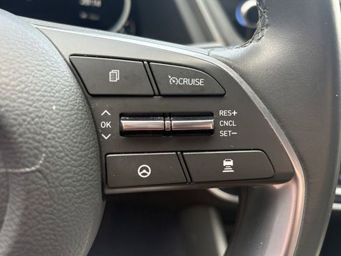 Used 2023 Hyundai Sonata SEL w/ Convenience Package FWD image 17