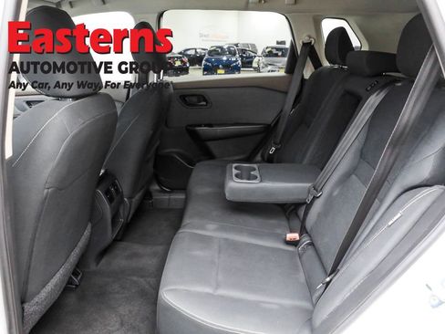 Used 2023 Nissan Rogue S image 22