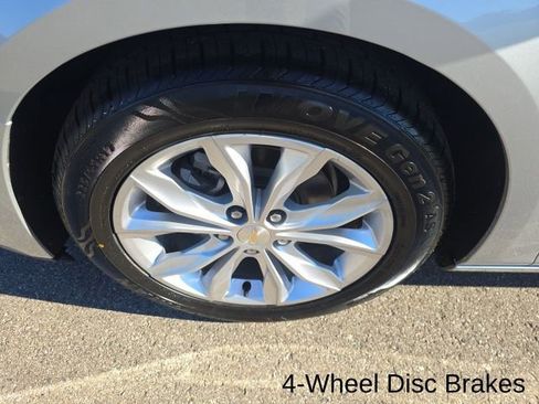 Used 2020 Chevrolet Malibu LT w/ Fleet LT Safety Plus Package image 31