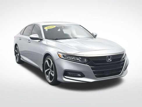 Used 2018 Honda Accord Sport image 3