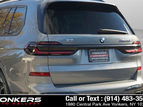 Used 2024 BMW X7 M60i w/ Executive Package image 6