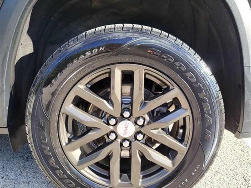 Used 2018 GMC Acadia SLT AWD/4WD image 33