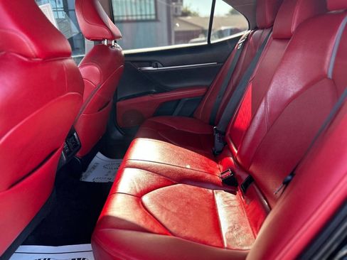 Used 2019 Toyota Camry XSE FWD image 16