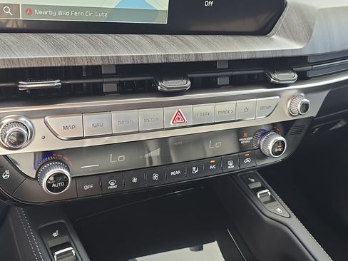 New 2025 Kia Telluride EX image 26