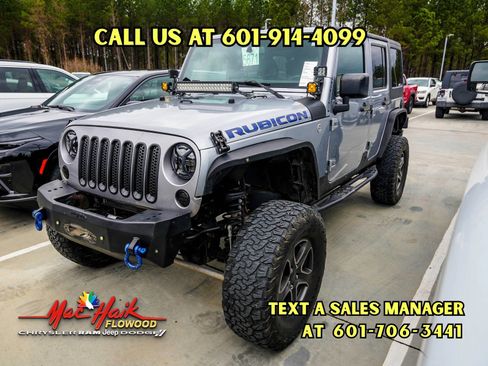 Used 2016 Jeep Wrangler Unlimited Rubicon image 1