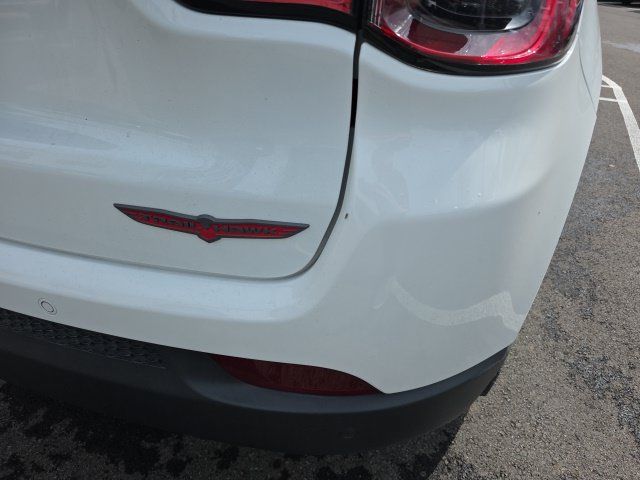 Used 2025 Jeep Compass Trailhawk w/ Sun & Sound Group AWD/4WD image 4