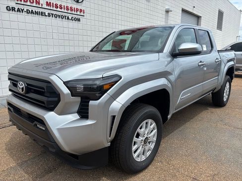 New 2026 Toyota Tacoma SR5 AWD/4WD image 6