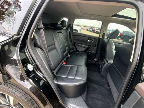 Used 2021 Nissan Rogue SL w/ Premium Package image 19