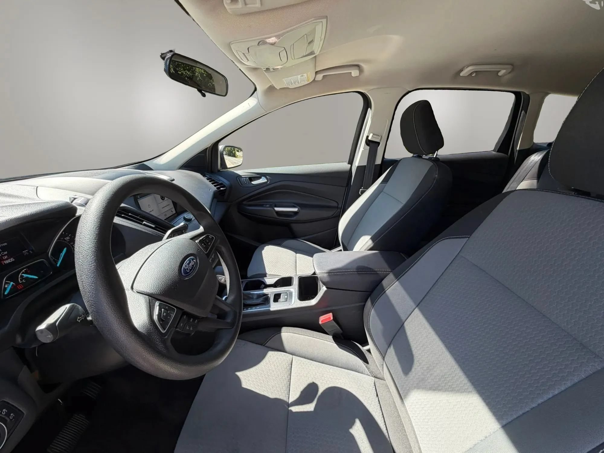 Used 2019 Ford Escape SE FWD image 9