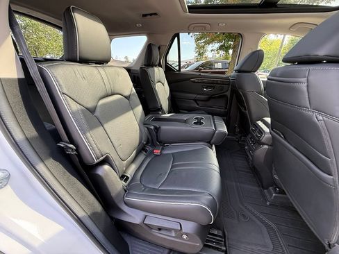 Used 2023 Honda Pilot Elite image 44