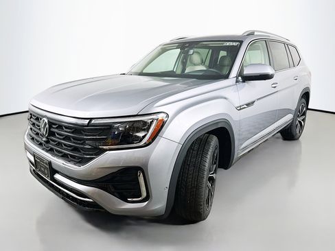 New 2026 Volkswagen Atlas SEL Premium R-Line AWD/4WD image 3
