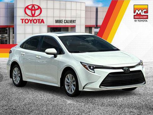 Certified 2026 Toyota Corolla XLE FWD image 7