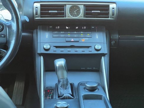Used 2015 Lexus IS 250 RWD image 13