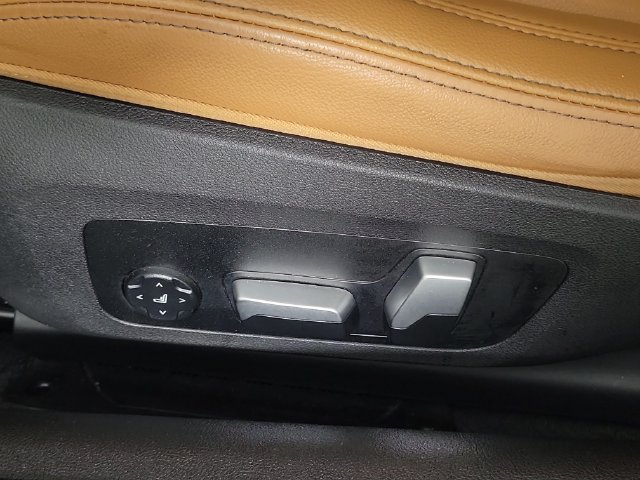 Used 2024 BMW 430i Coupe w/ M Sport Package RWD image 16