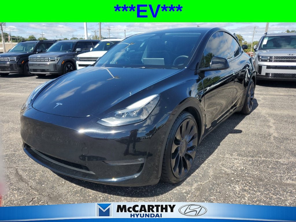 Used 2024 Tesla Model Y Performance AWD/4WD image 1