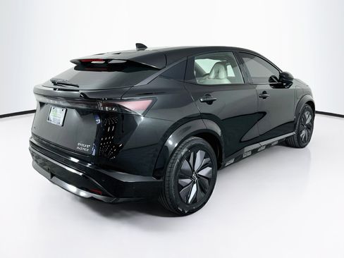 Used 2023 Nissan Ariya AWD image 9