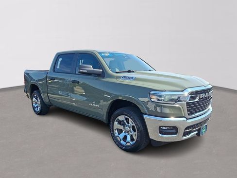Used 2026 RAM 1500 Big Horn AWD/4WD image 3