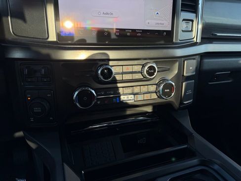 New 2026 Ford F250 Lariat w/ Black Appearance Package AWD/4WD image 18