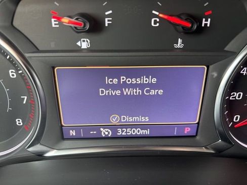 Used 2023 Chevrolet Blazer LT image 3