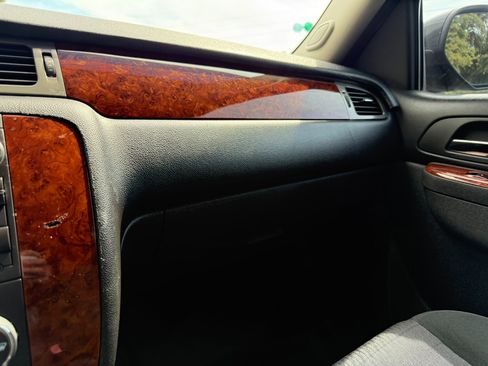 Used 2012 Chevrolet Tahoe LS image 40