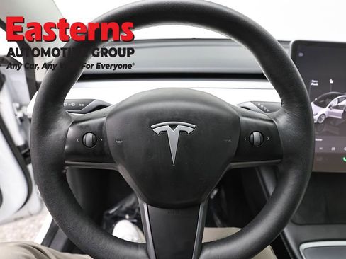 Used 2023 Tesla Model 3 Standard Range image 10