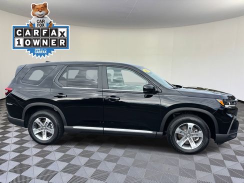 Certified 2025 Honda Pilot EX-L image 2