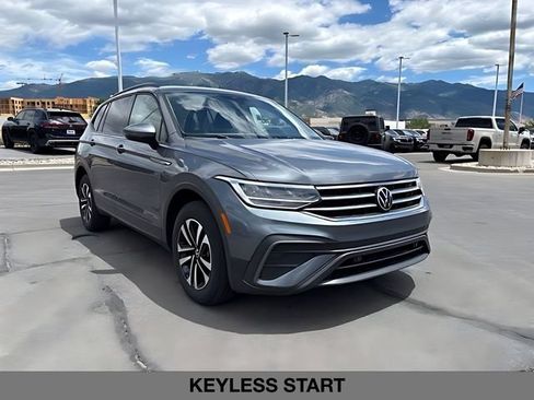 Used 2023 Volkswagen Tiguan S FWD image 2