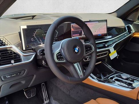 New 2026 BMW X5 xDrive40i w/ M Sport Package AWD/4WD image 3