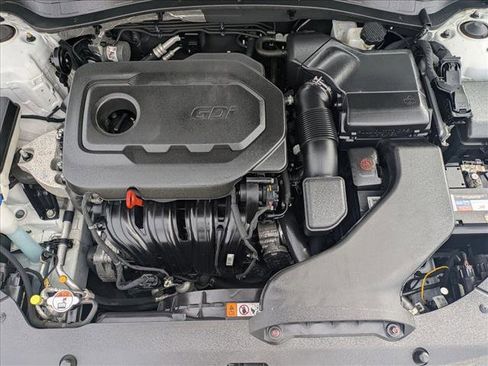 Used 2016 Kia Optima LX image 24