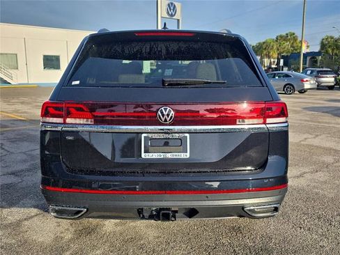 New 2026 Volkswagen Atlas SE FWD image 4
