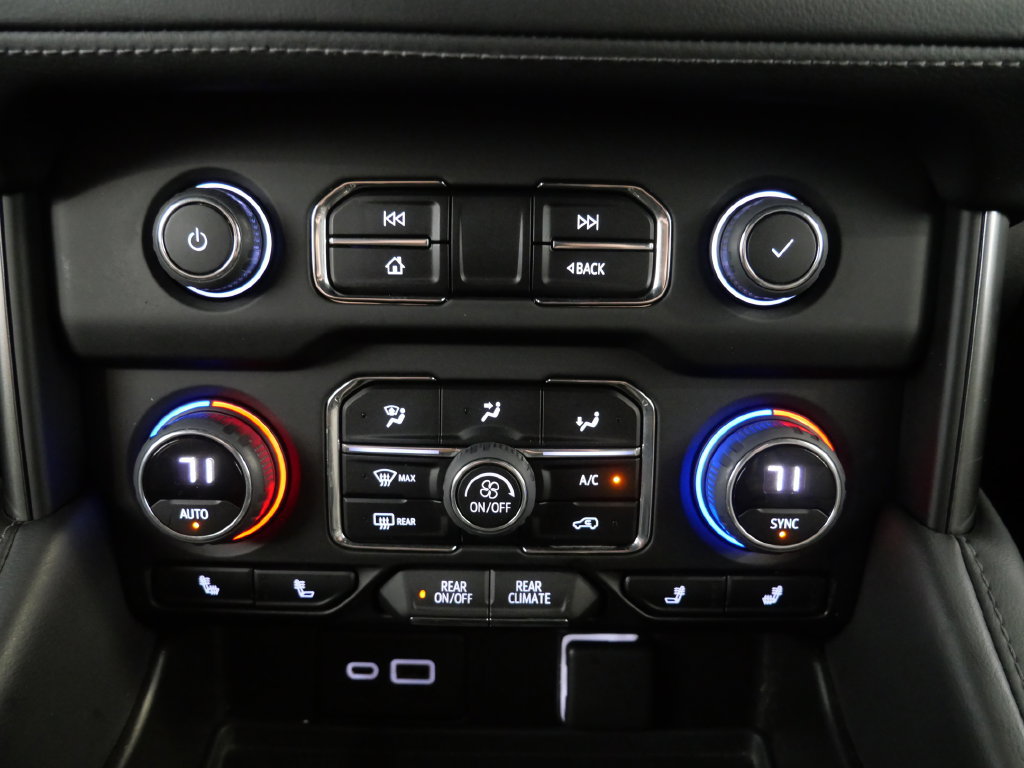 Used 2022 Chevrolet Suburban Z71 AWD/4WD image 23
