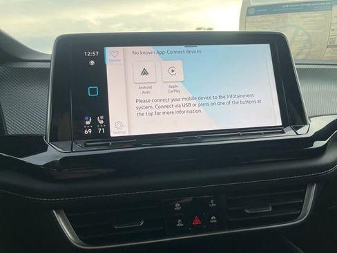 New 2026 Volkswagen Atlas Cross Sport SEL R-Line image 19