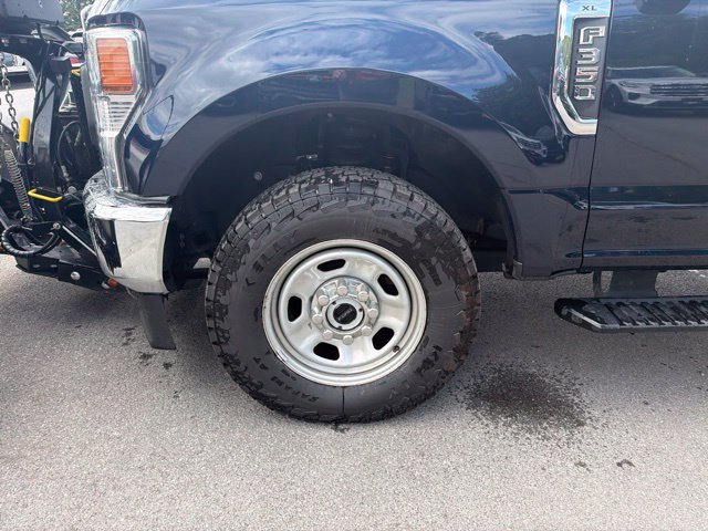 Used 2022 Ford F350 XL w/ Power Equipment Group AWD/4WD image 15