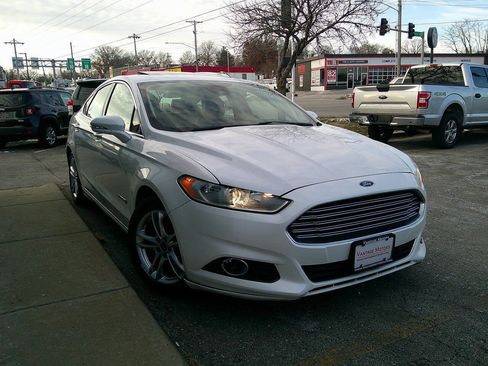 Used 2015 Ford Fusion Titanium image 4