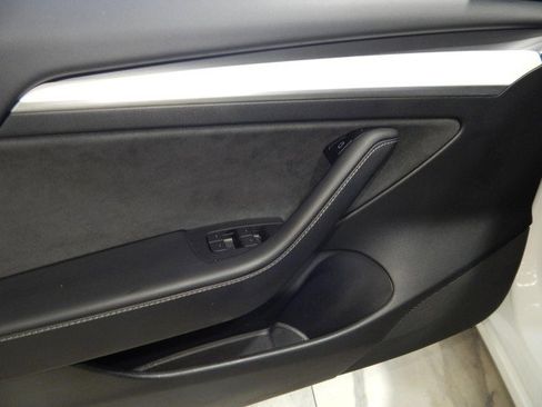 Used 2021 Tesla Model 3 Long Range image 12
