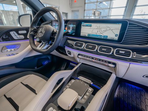 New 2026 Mercedes-Benz GLE 53 AMG 4MATIC Coupe image 19