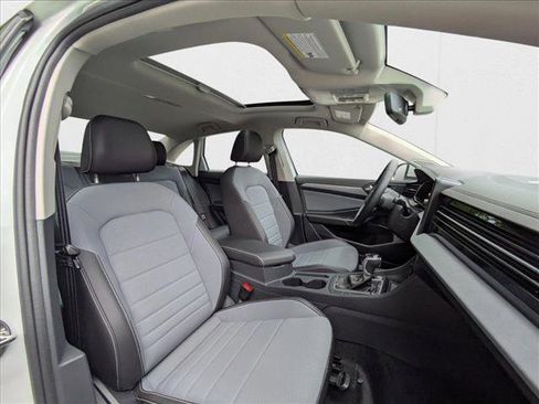 New 2025 Volkswagen Jetta SE image 16