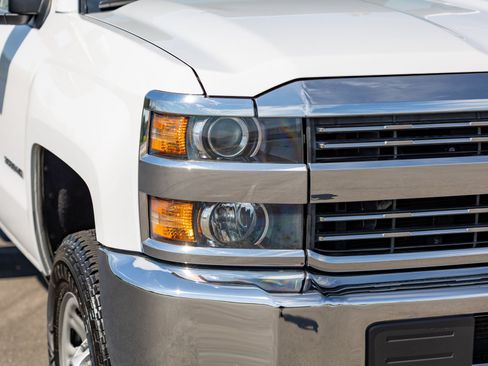 Used 2017 Chevrolet Silverado 3500 W/T RWD image 17