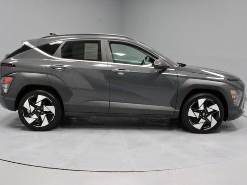 Used 2024 Hyundai Kona Limited FWD image 13